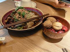 -纳鲁孜·新疆特色餐厅(上海悦荟广场店)