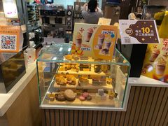 面包甜点陈列柜-麦当劳(欢乐谷店)