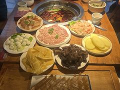 -城墙拐拐火锅(三峡广场黑金冠店)