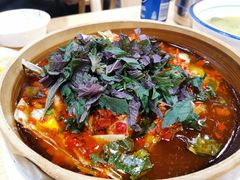 紫苏碎鱼头-憨伢子·家常菜小食堂·有锅气の炒菜(江汉路店)
