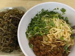 左右拌面-李先生牛肉面大王(北京站售票厅餐厅)