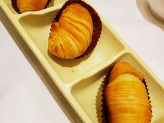 榴莲千丝酥-稻香酒家·34年老字号·港式粤菜(汉街店)
