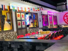 -马路牙子烧烤音乐酒馆(望京店)