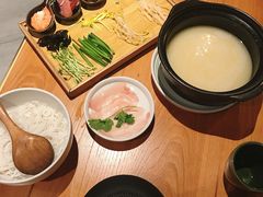 云南过桥米线-云海肴·汽锅鸡·云南菜(高德置地店)