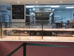 面包甜点陈列柜-tuan woodfire kitchen(锦绣坊店)