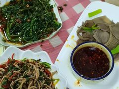 -洪霞餐馆