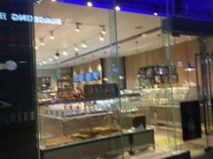 门面-巴黎贝甜(大宁国际商业广场店)