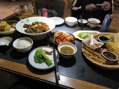 -鲁菜根·泰安菜(万达店)