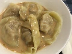 虾仁鲜肉馄饨-潘国仙耳光馄饨(黄家阙路店)