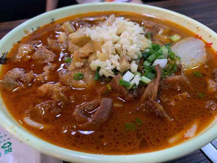 芳芳牛杂(大成路总店)-"朋友兴致勃勃的拖我过来.一来看到客人的.