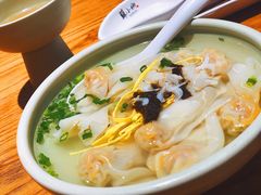 蟹粉虾仁小馄饨-苏小柳手工点心(人民广场分院)