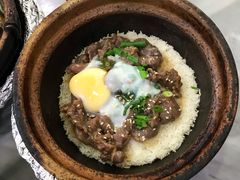 窝蛋牛肉煲仔饭-红星光发煲仔饭(大石街店)