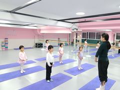 -蒲公英舞蹈艺术中心(解放路校区)