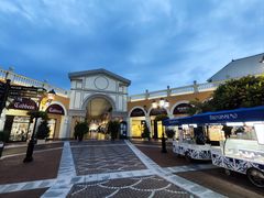 -佛罗伦萨小镇广佛名品奥特莱斯(疏港路店)