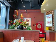 卡座-The Habit Burger Grill 哈比特汉堡(复兴soho店)
