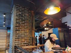 大堂-何师烧烤Pro ·江湖川菜·小龙虾·精酿(太古里旗舰店)
