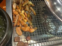 -肉甲韩国木炭烤肉(新壹街1店)