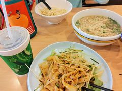 -西部马华清真兰州牛肉面·烧烤夜市(关东店)