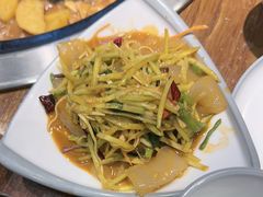 -万里闯关东铁锅炖菜馆(高新旗舰店)