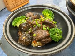 -郑猛记石岐鸽主题餐厅(长江店)