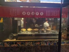 -吃饭皇帝大土家民族菜(正大广场店)