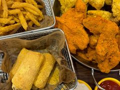 -BHC炸鸡(明洞总店)