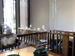 -荷塘秋月·本帮江浙菜(国权路店)