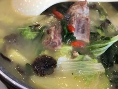 二白菜排骨榛蘑-那家老院子东北菜·饺子·小鸡炖蘑菇(艳华街店)