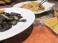-乡村馕坑肉·烧烤·新疆菜·本地人更爱吃(阿勒泰首店)