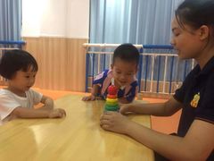 -小门牙好性格托育(北外滩中心)