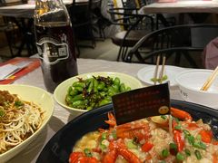 -巴厘龙虾·榜首油焖大虾(洞庭·艺术洋房店)