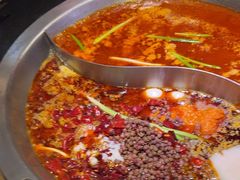 -沸炉重庆老火锅(军事博物馆店)