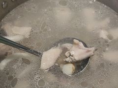 -洪氏嗨捞·广东猪肚鸡·椰子鸡火锅(西咸万象城店)