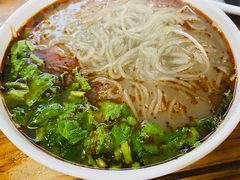 帽结子肥肠粉-白家高记肥肠粉(总店)
