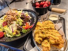 -W COLLECTIVE  DESSERT SHOP