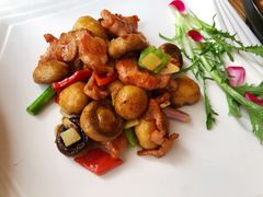 香煎口蘑脆爽肉-周三的情书花园餐厅(江北店)