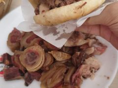 -闫家驴肉老店(华电一校店)