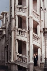 -雨墨婚纱摄影工作室