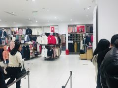 店内环境-优衣库(郑州二七万达广场店)