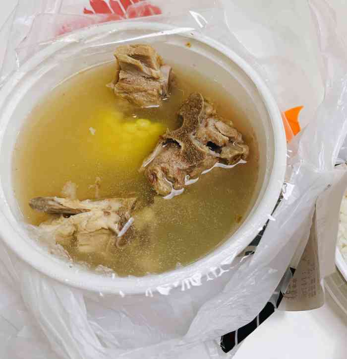 点的外卖包装完好,分量足!推荐山药排骨,冬瓜排骨汤