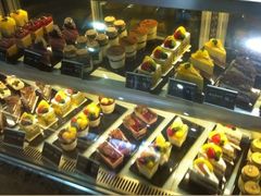 -梁师傅烘焙(山亭店)