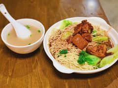 猪手捞面-七叔公面家(拱北口岸店)