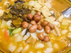 -吴三酸菜麻食酱香面馆(印花布园小区店)