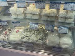 -白玉兰食品甜凤店(合生汇店)
