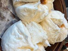 至尊蜜汁叉烧包-老广酒楼(樱花店)