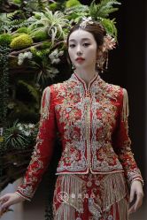 -曼青婚纱礼服馆