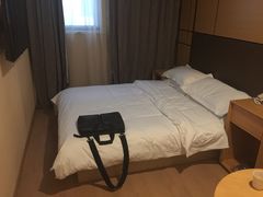 -全季酒店(上海徐家汇宜山路店)