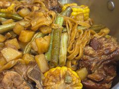-内蒙焖面大盆骨餐馆(山大路店)