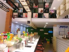 -百品聚旋转火锅(万德庄店)