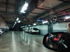 入口-百盛优客城市广场-停车场